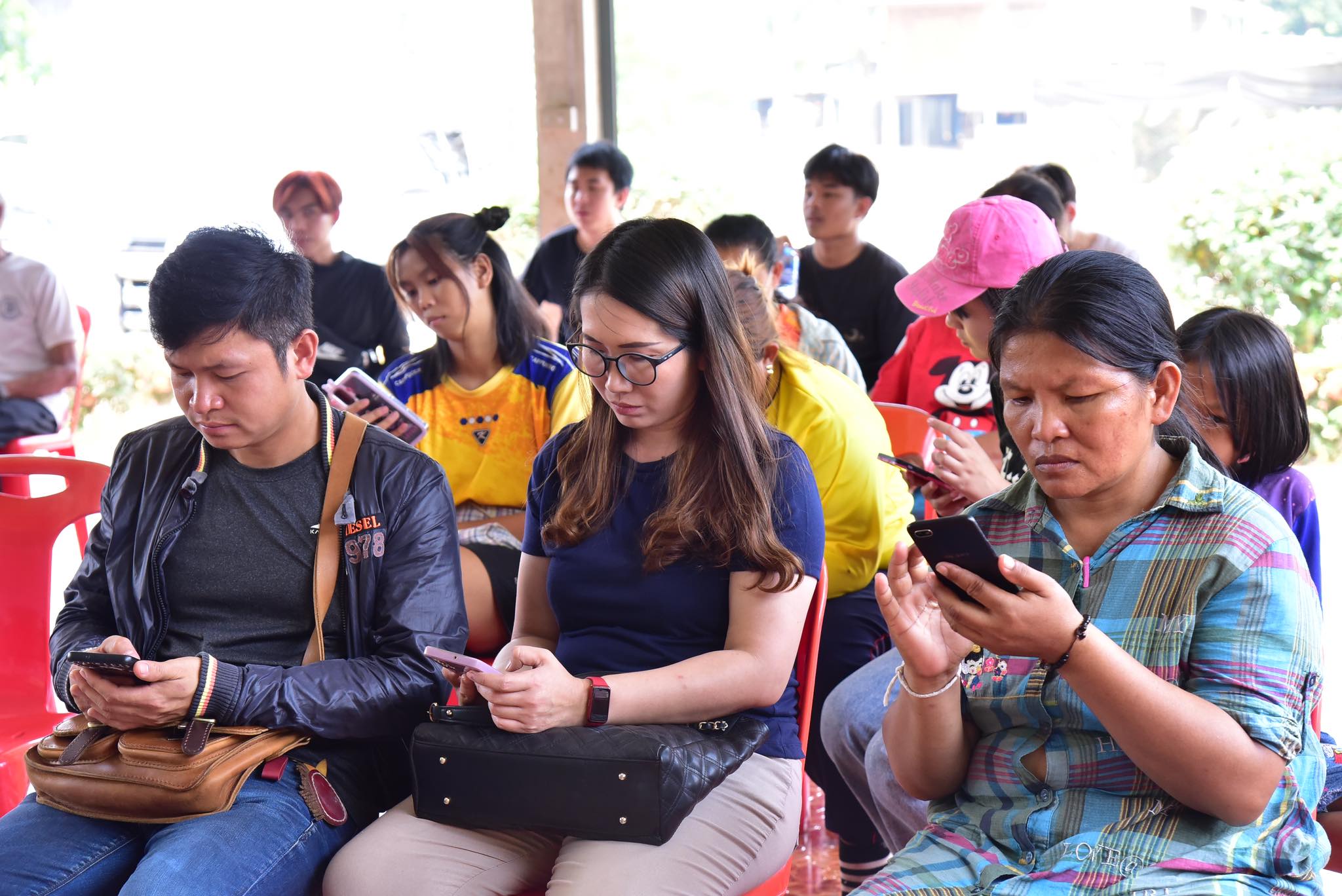 Read more about the article การบูรณาการองค์ความรู้และอัตลักษณ์ชุมชนเพื่อสร้างตราสัญลักษณ์สำหรับบรรจุภัณฑ์