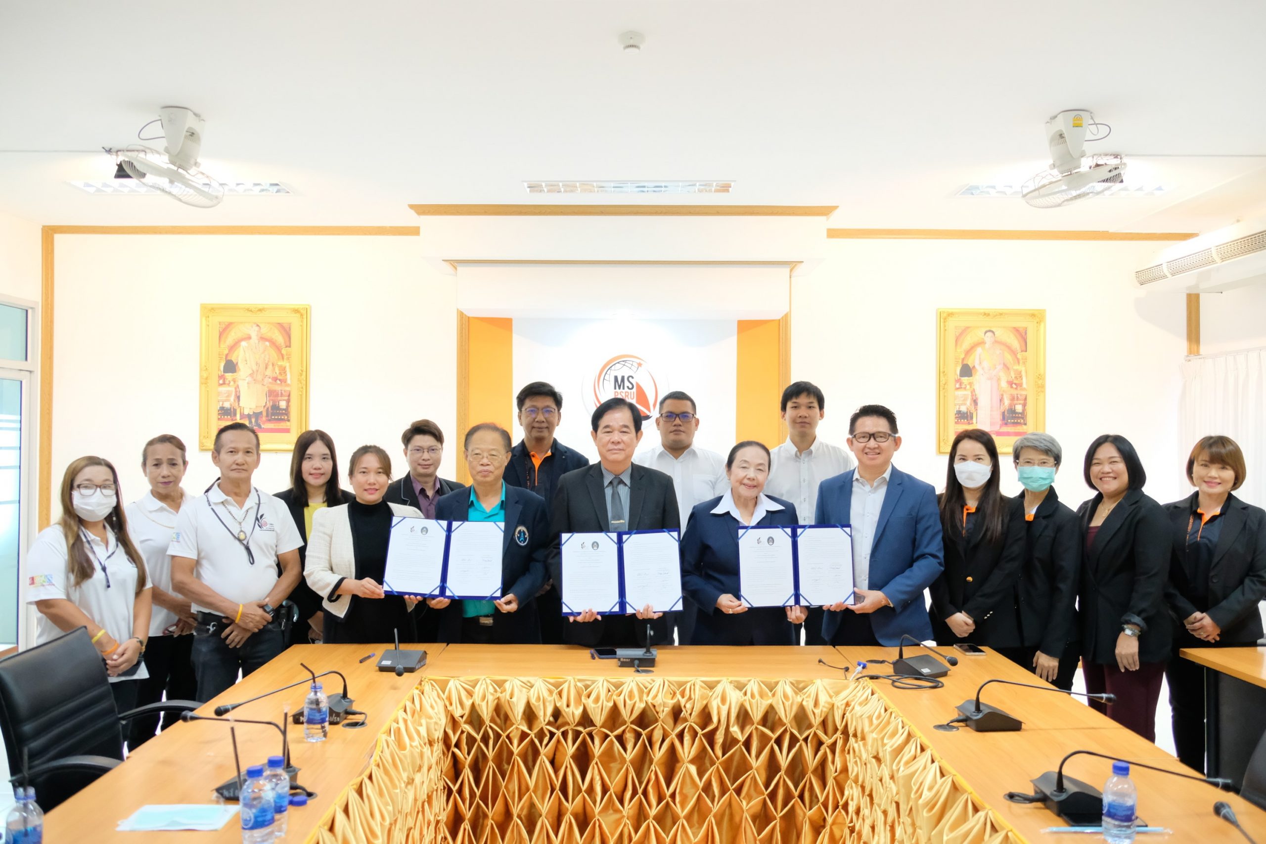 Read more about the article สาขาวิชาการท่องเที่ยวและบริการยุคดิจิทัล บันทึกข้อตกลงความร่วมมือโครงการแนวทางการส่งเสริมการจัดสหกิจศึกษาและการศึกษาเชิงบูรณาการกับการทำงาน (CWIE) กับ สภาอุตสาหกรรมท่องเที่ยวจังหวัดพิษณุโลก